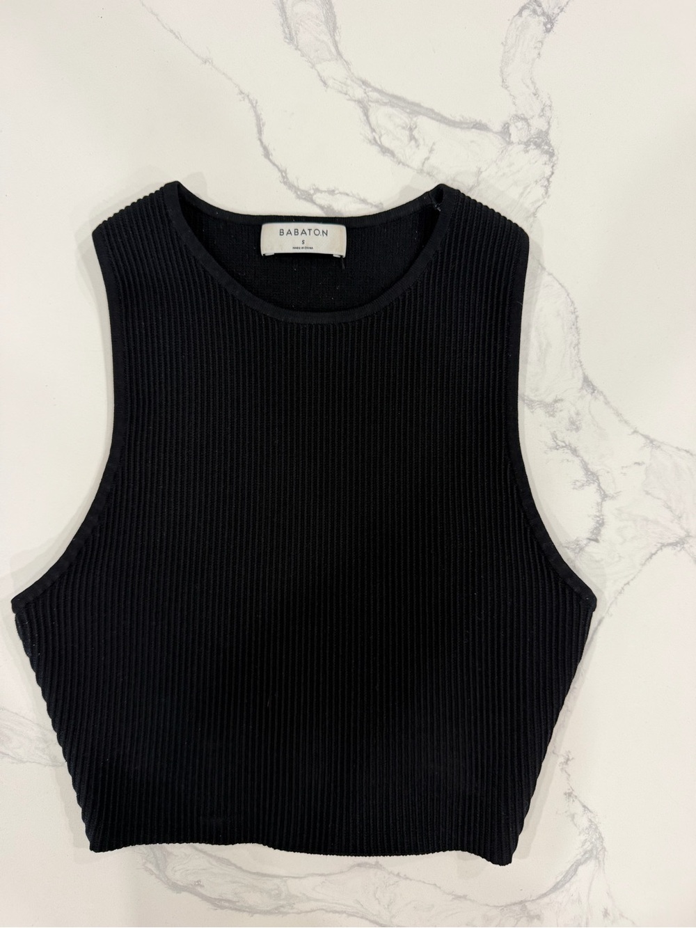 Aritzia Babaton Sculpt Knit Racer Cropped Tank Top Black Size S